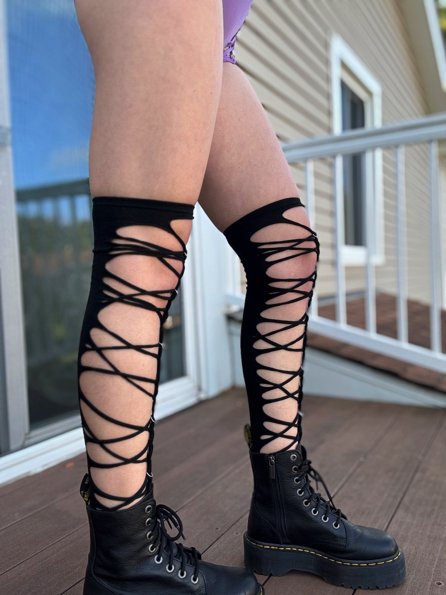 BLACK KNEE HIGH / THIGH HIGH SOCKSS