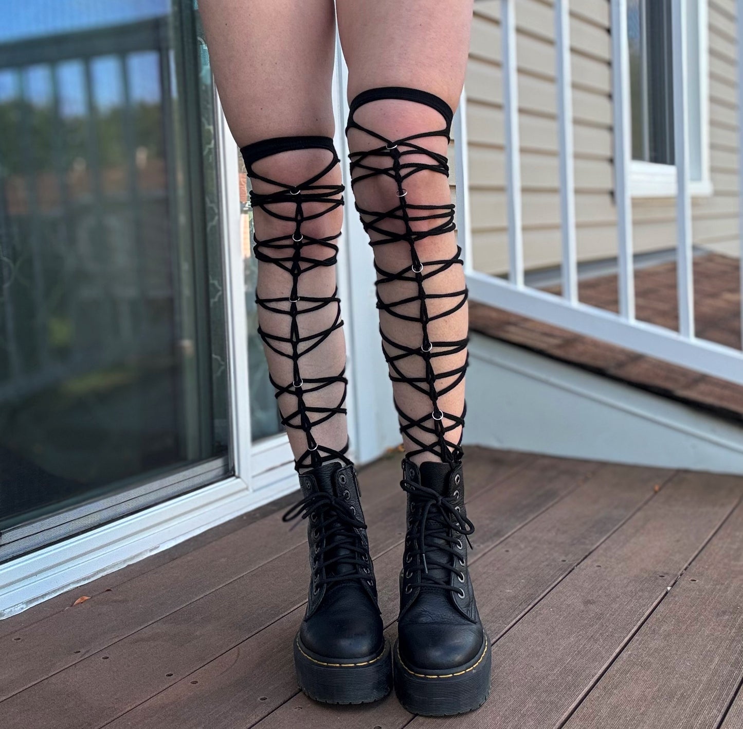 BLACK KNEE HIGH / THIGH HIGH SOCKSS