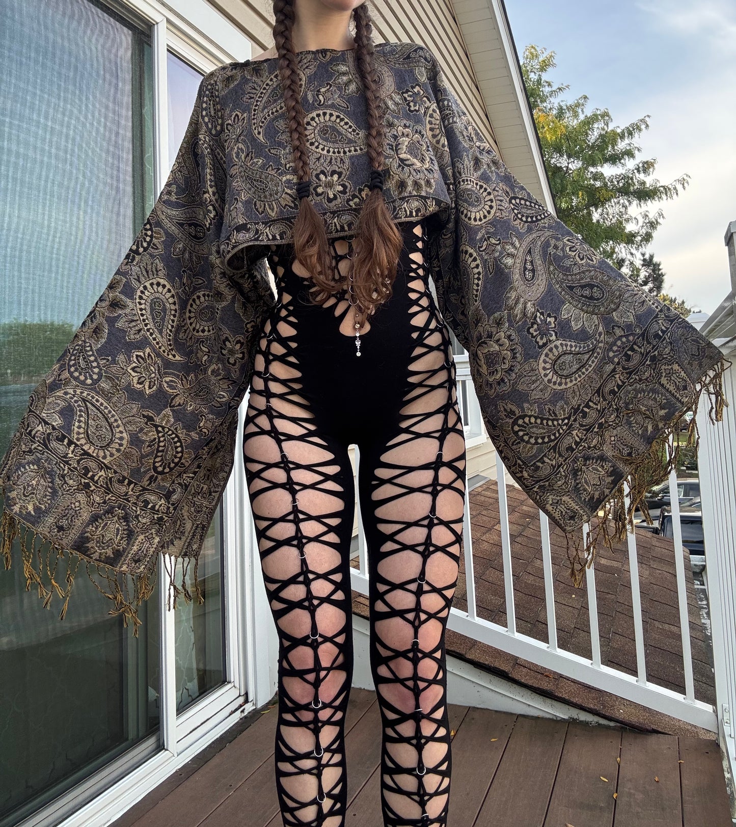 BROWN PAISLEY FLOWY PASHMINA TOP