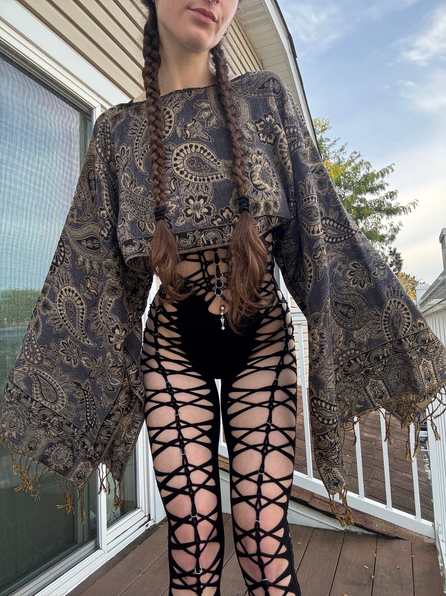 BROWN PAISLEY FLOWY PASHMINA TOP