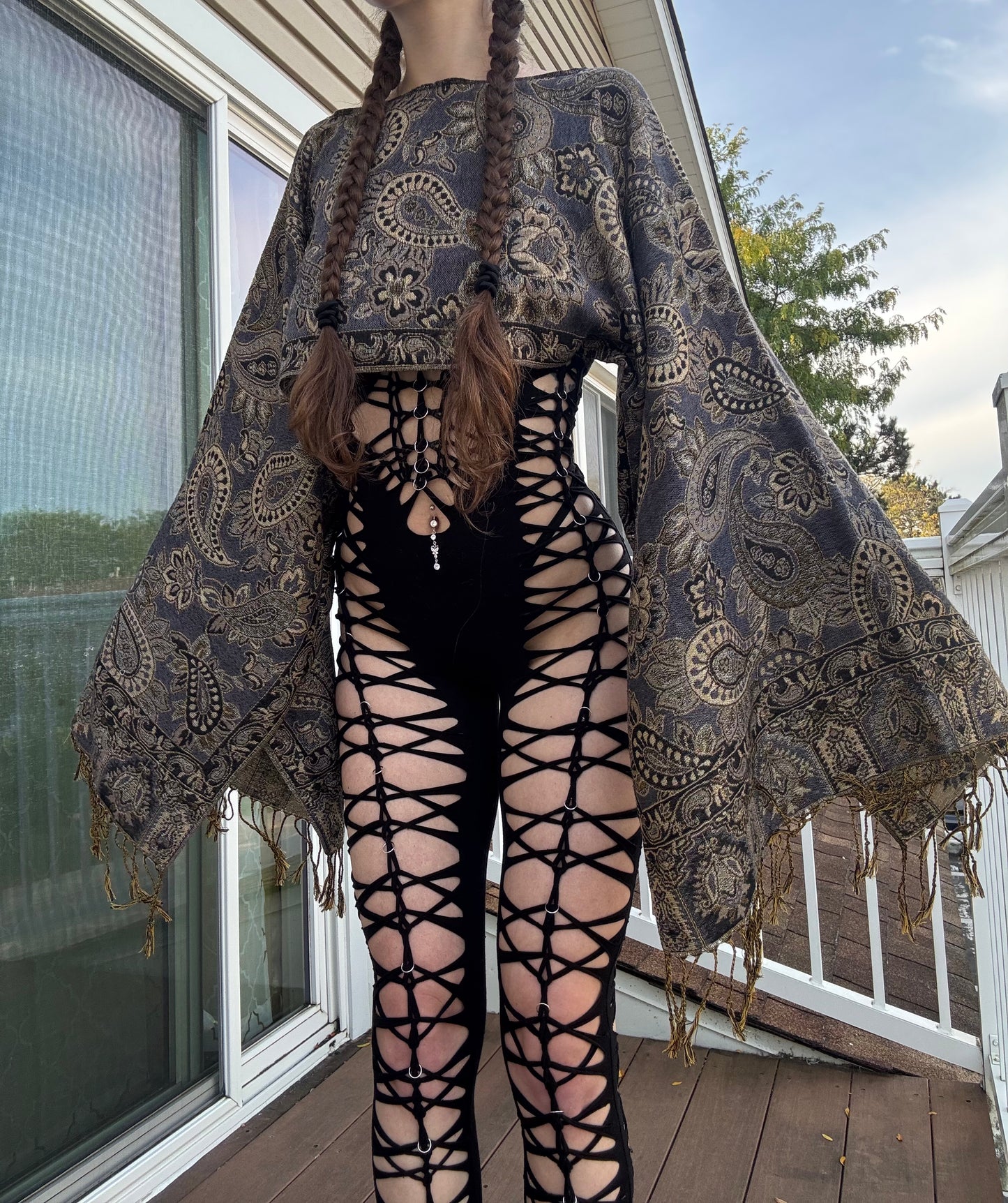 BROWN PAISLEY FLOWY PASHMINA TOP