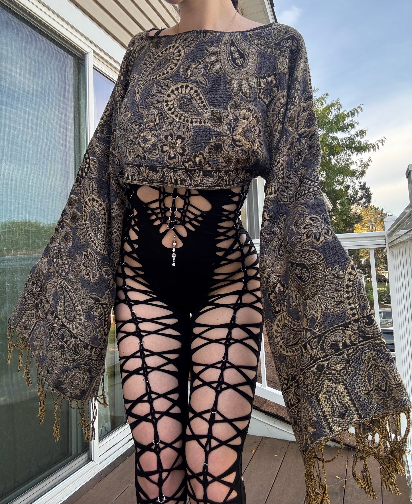BROWN PAISLEY FLOWY PASHMINA TOP