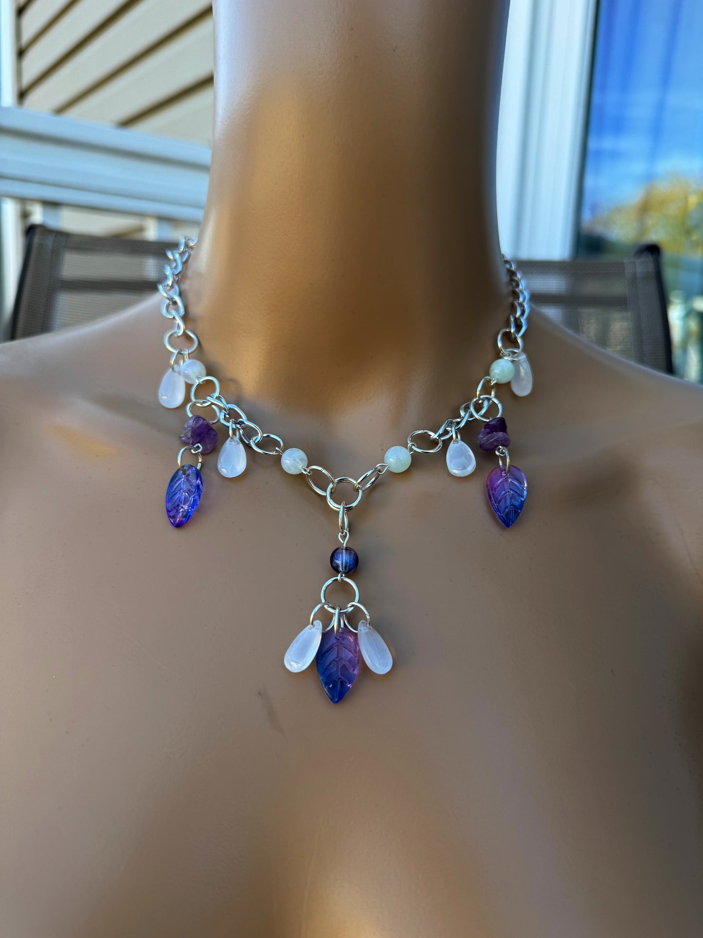 PURPLE LEAVES NECKLACE