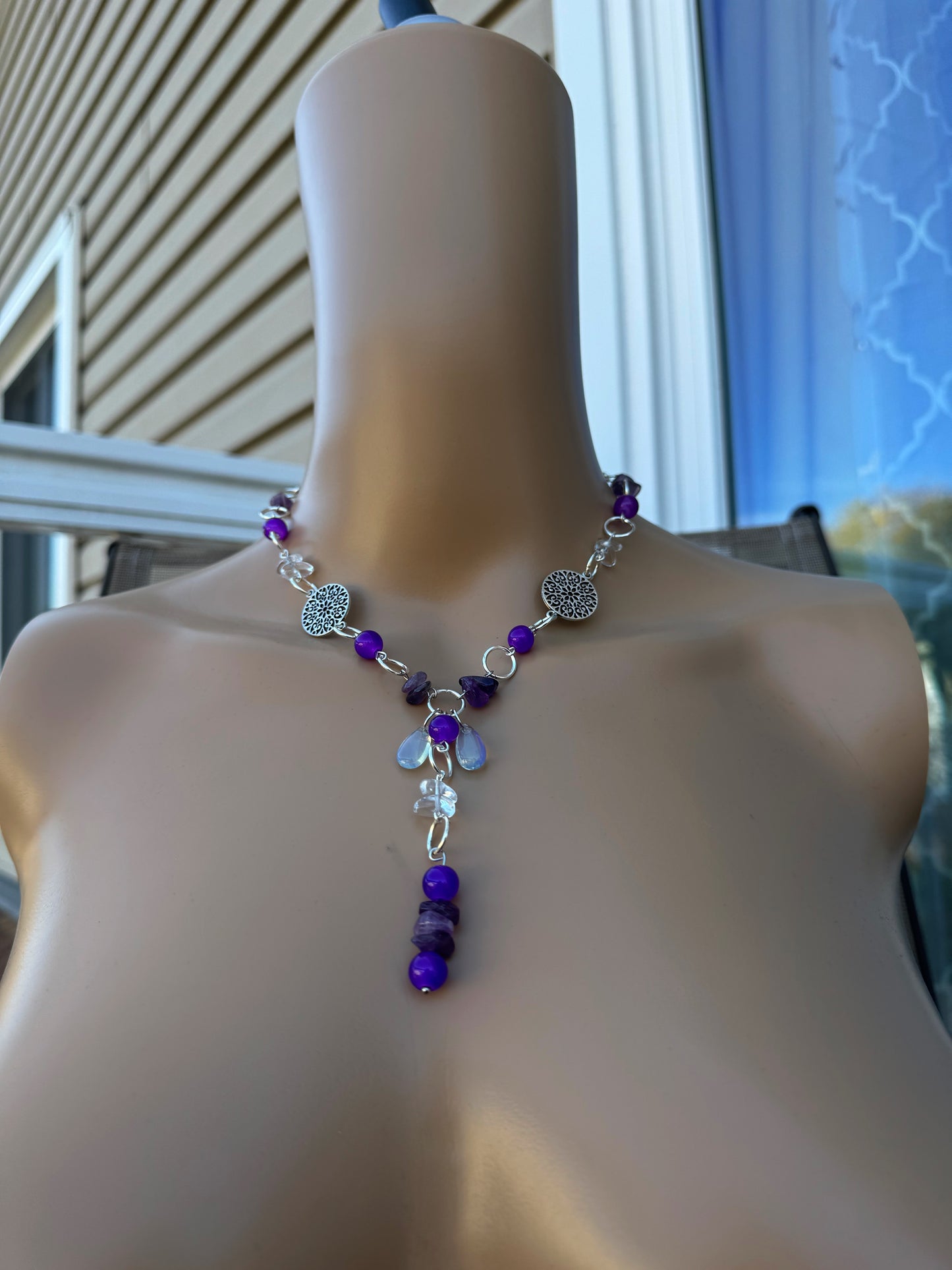 MANDALA DANGLE NECKLACE