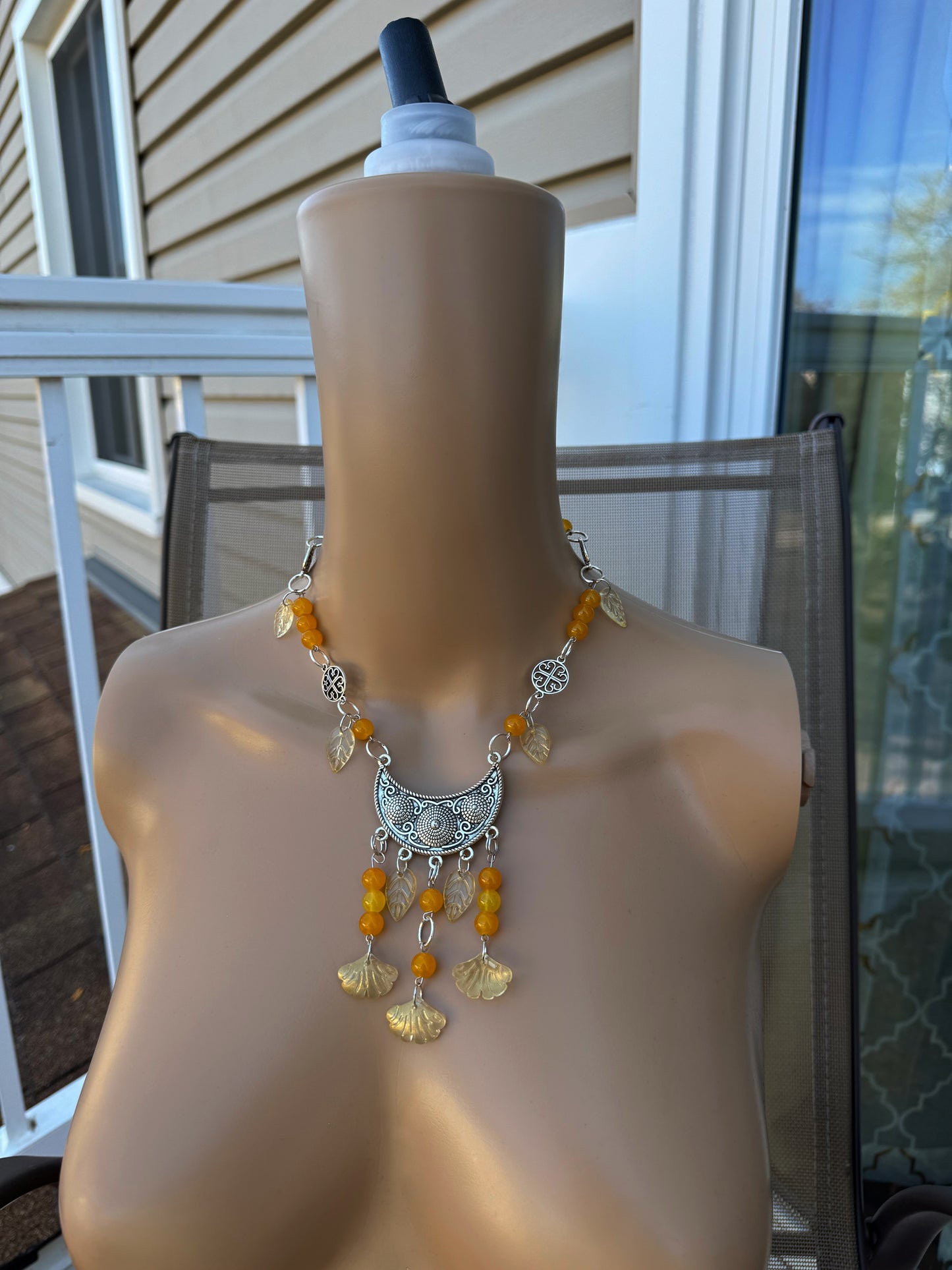 YELLOW BABY NECKLACE