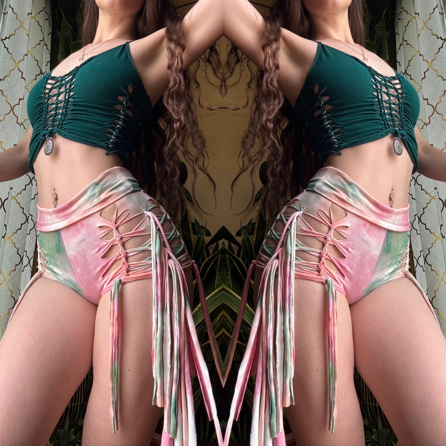 TIE DYE BRAIDED FRINGE SHORTS - SLITWEAVE SHORTS