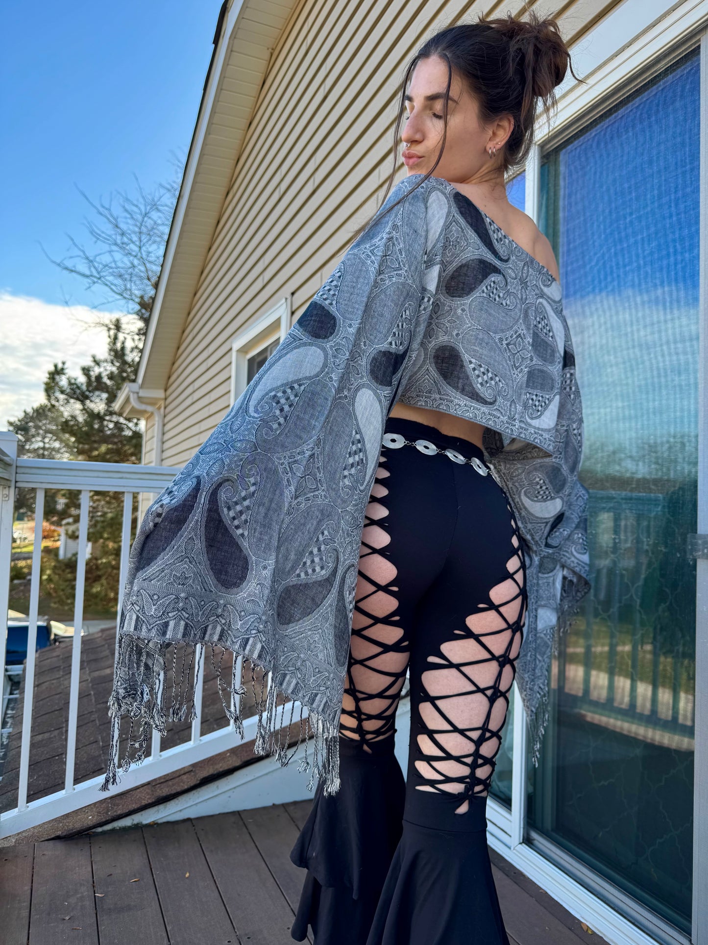 GREYSCALE PASHMINA TOP