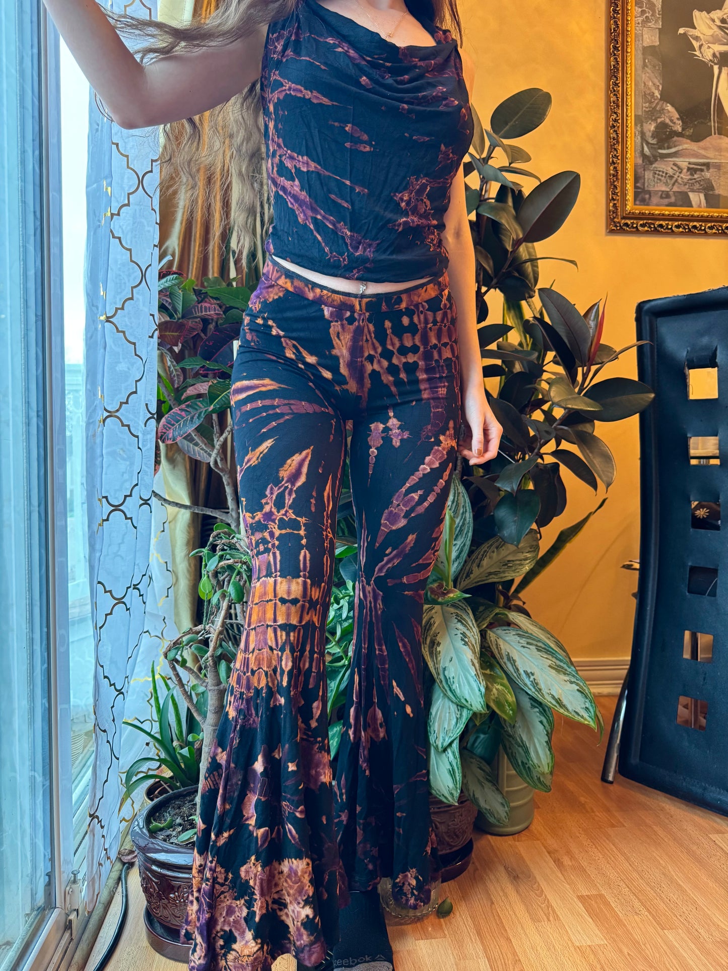 TIE DYE STRETCHY FLARE PANTS