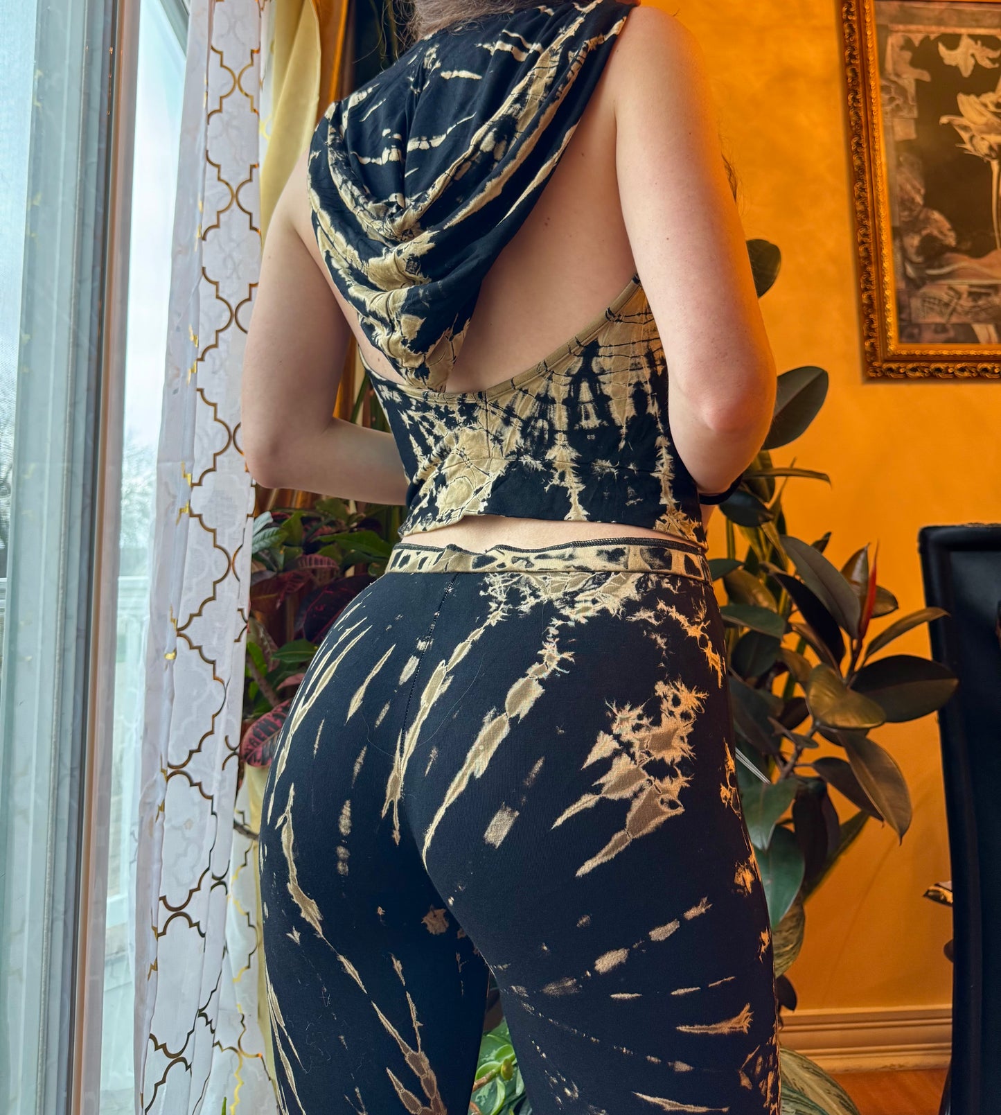 TIE DYE COWL NECK HOODED TANK TOP