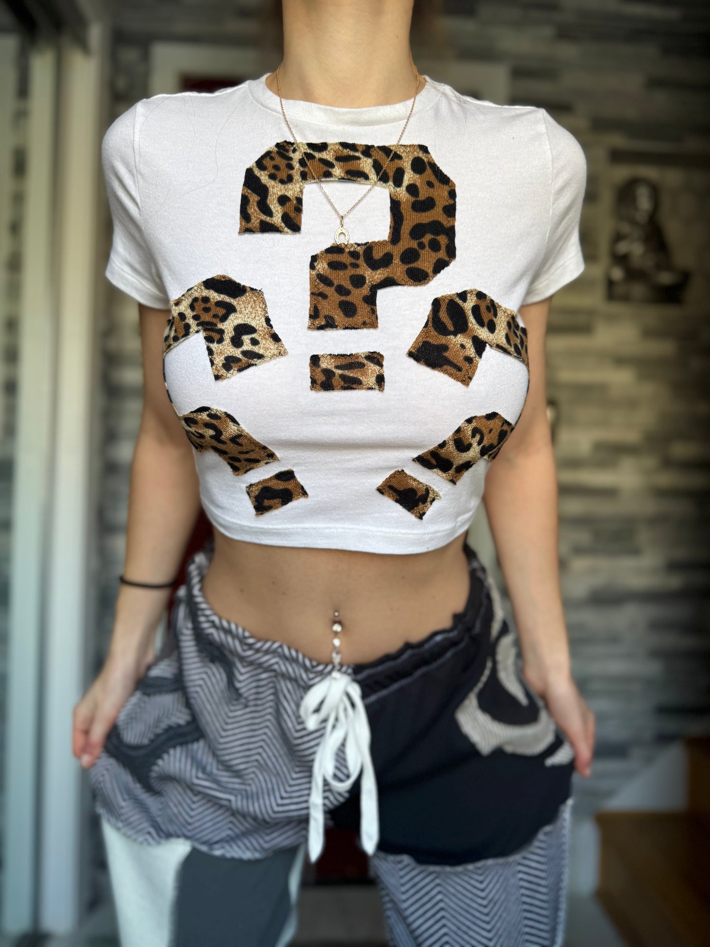 UPCYCLED TIPPER CROP TEE