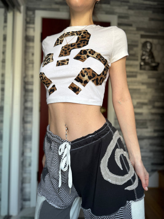 UPCYCLED TIPPER CROP TEE