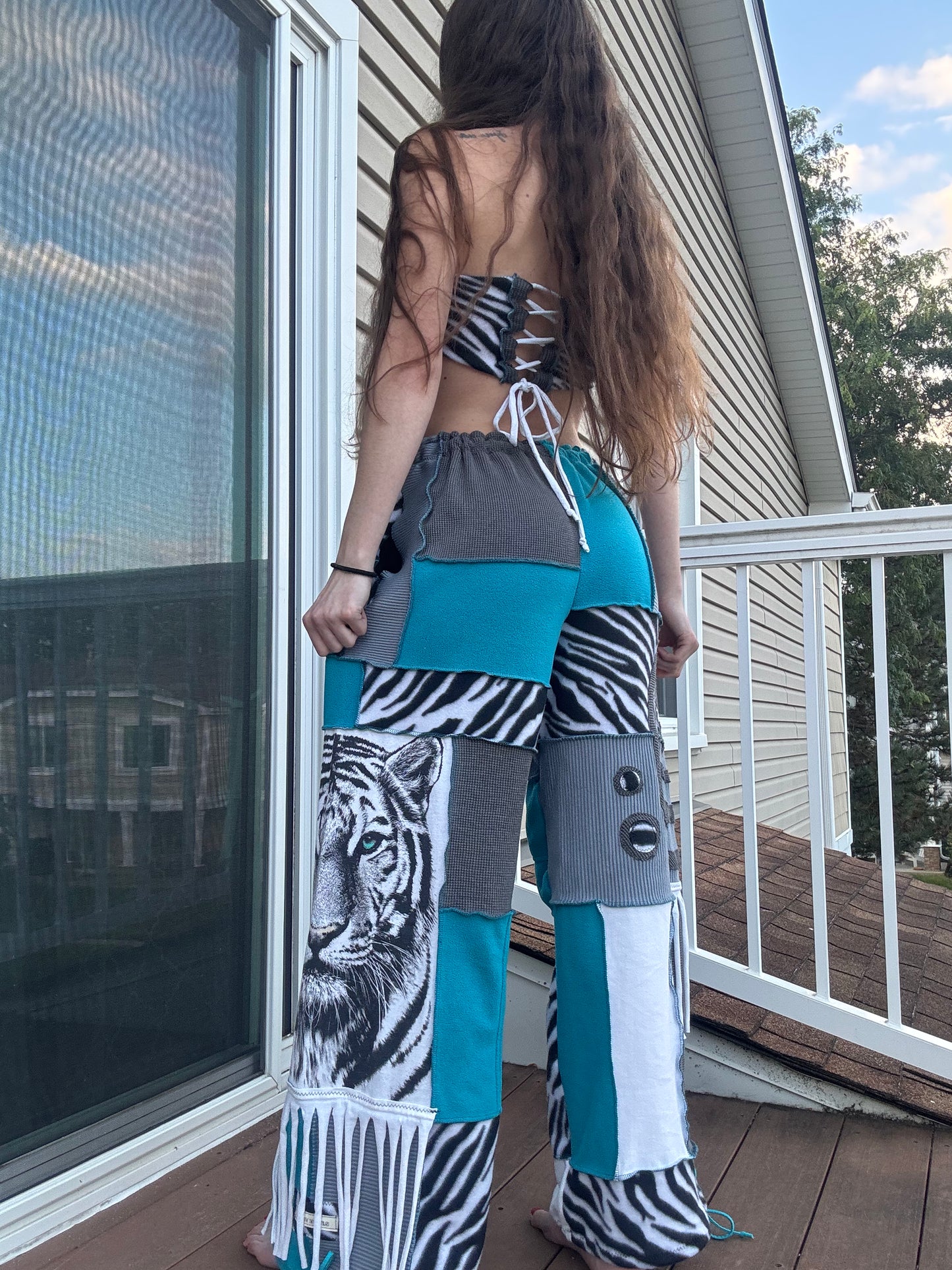 SNOW KITTY PATCHWORK PANTS SET - 2 piece fringe snow tiger set
