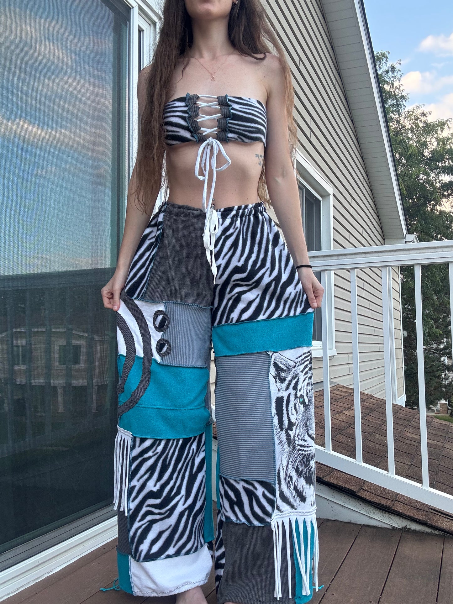 SNOW KITTY PATCHWORK PANTS SET - 2 piece fringe snow tiger set