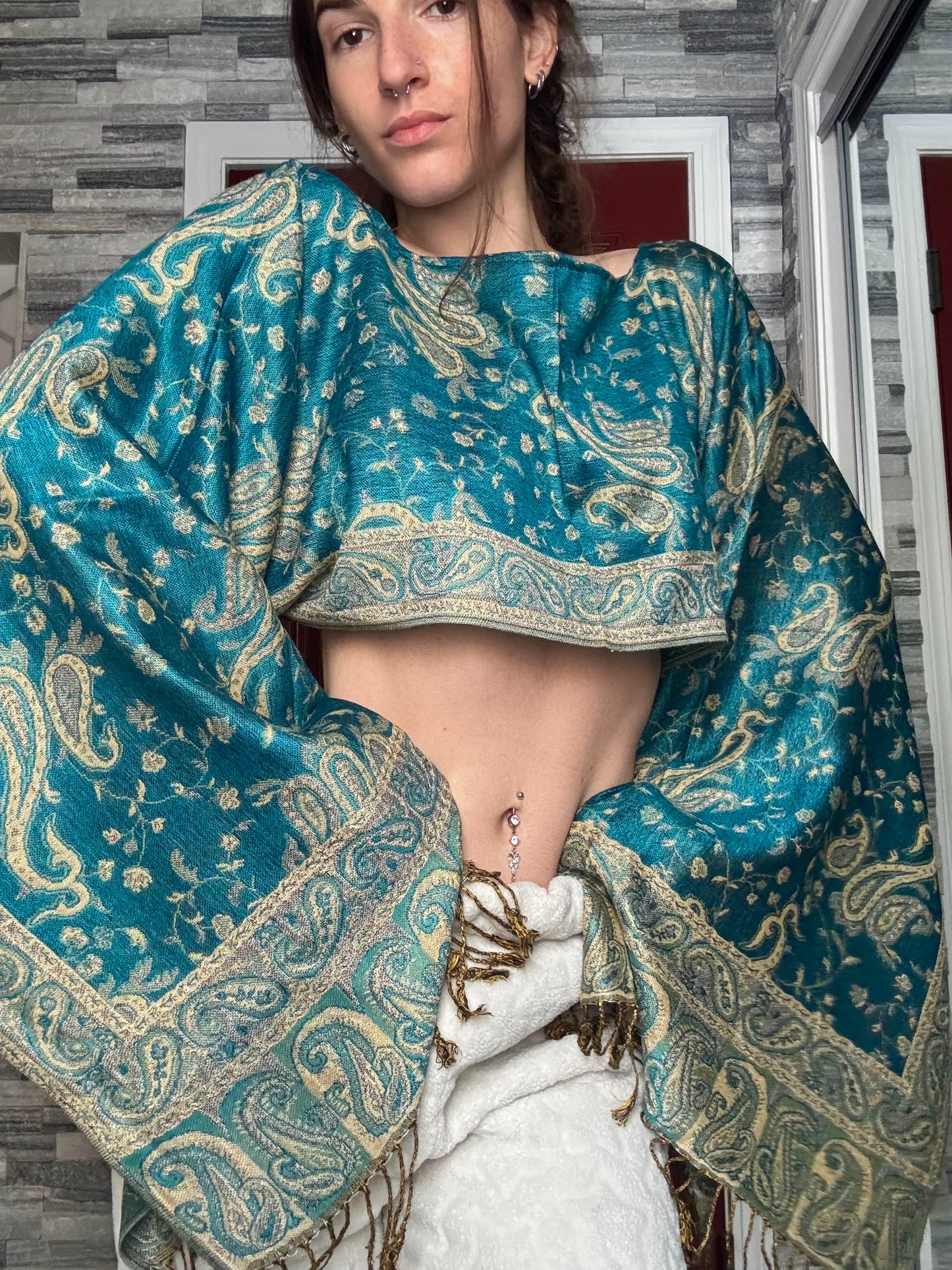 REWORKED PASHMINA TOP / SHAWL TOP