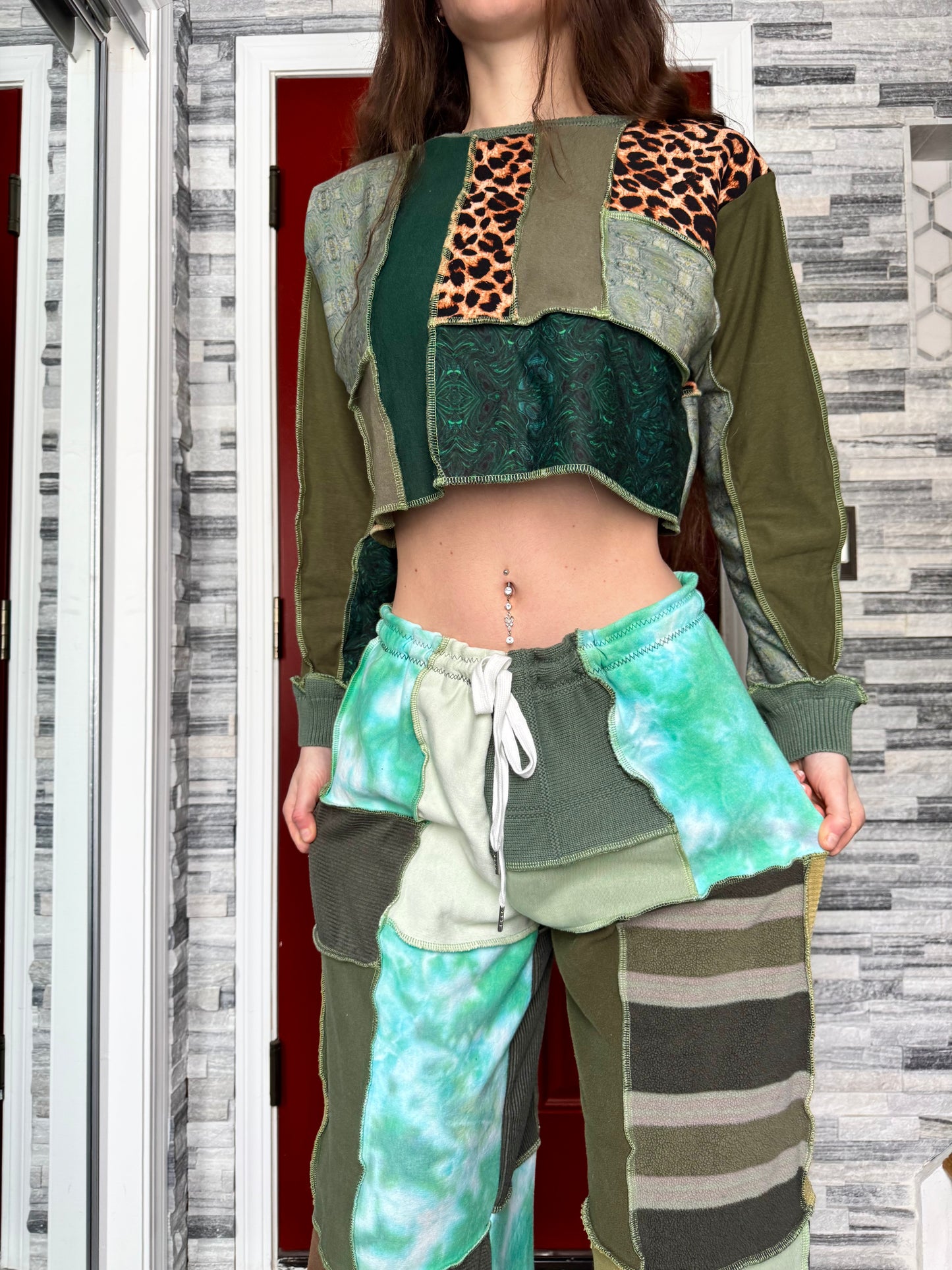 UPCYCLED PATCHWORK CROPPED CREWNECK