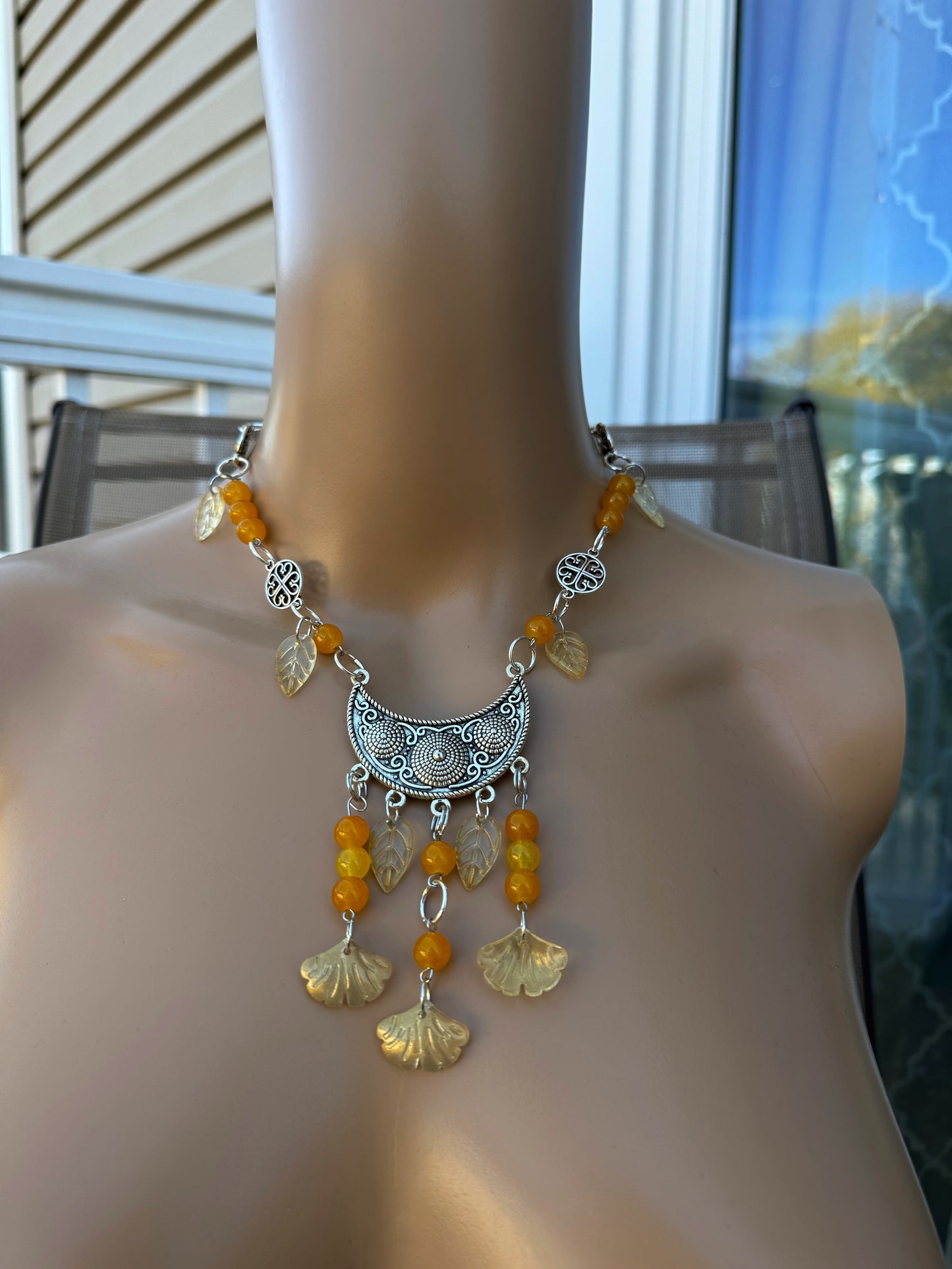 YELLOW BABY NECKLACE
